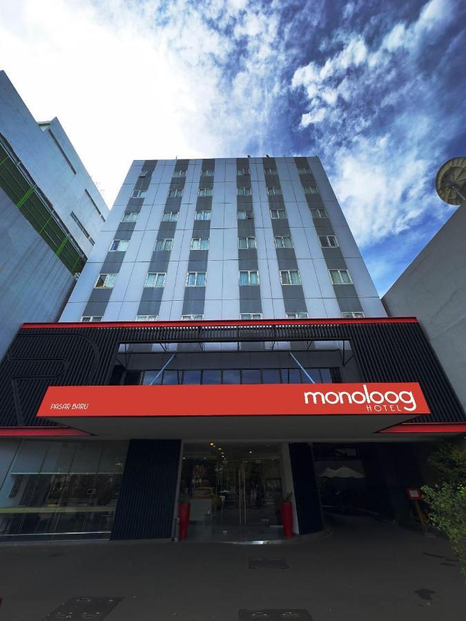 Monoloog Hotel Бекаси Экстерьер фото