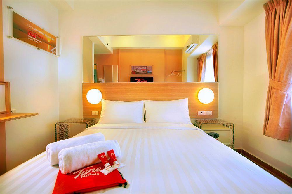 Monoloog Hotel Бекаси Экстерьер фото